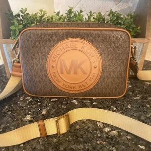MK purse
